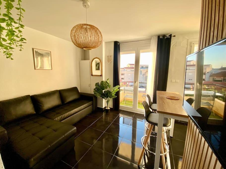 Apartment T2 Calme - Centre De - Parking - Clim